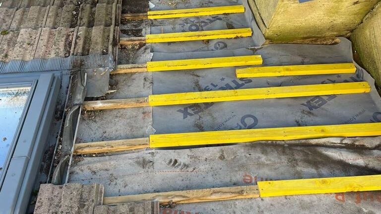 roof batten felt lead repairs in rayleigh essex 08